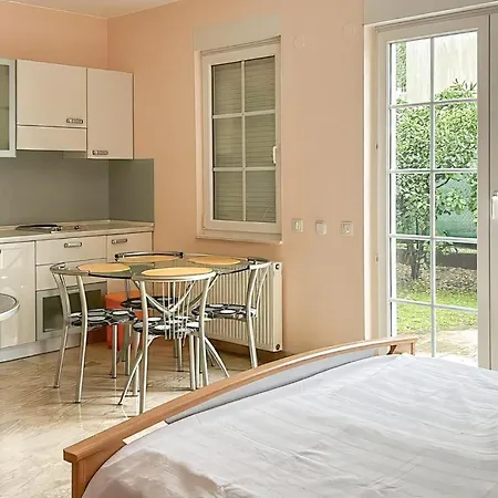 Gorgeous In With View Apartman *